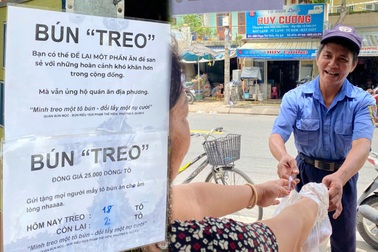 Bún "treo" tại TPHCM, treo tình thương của người hào sảng