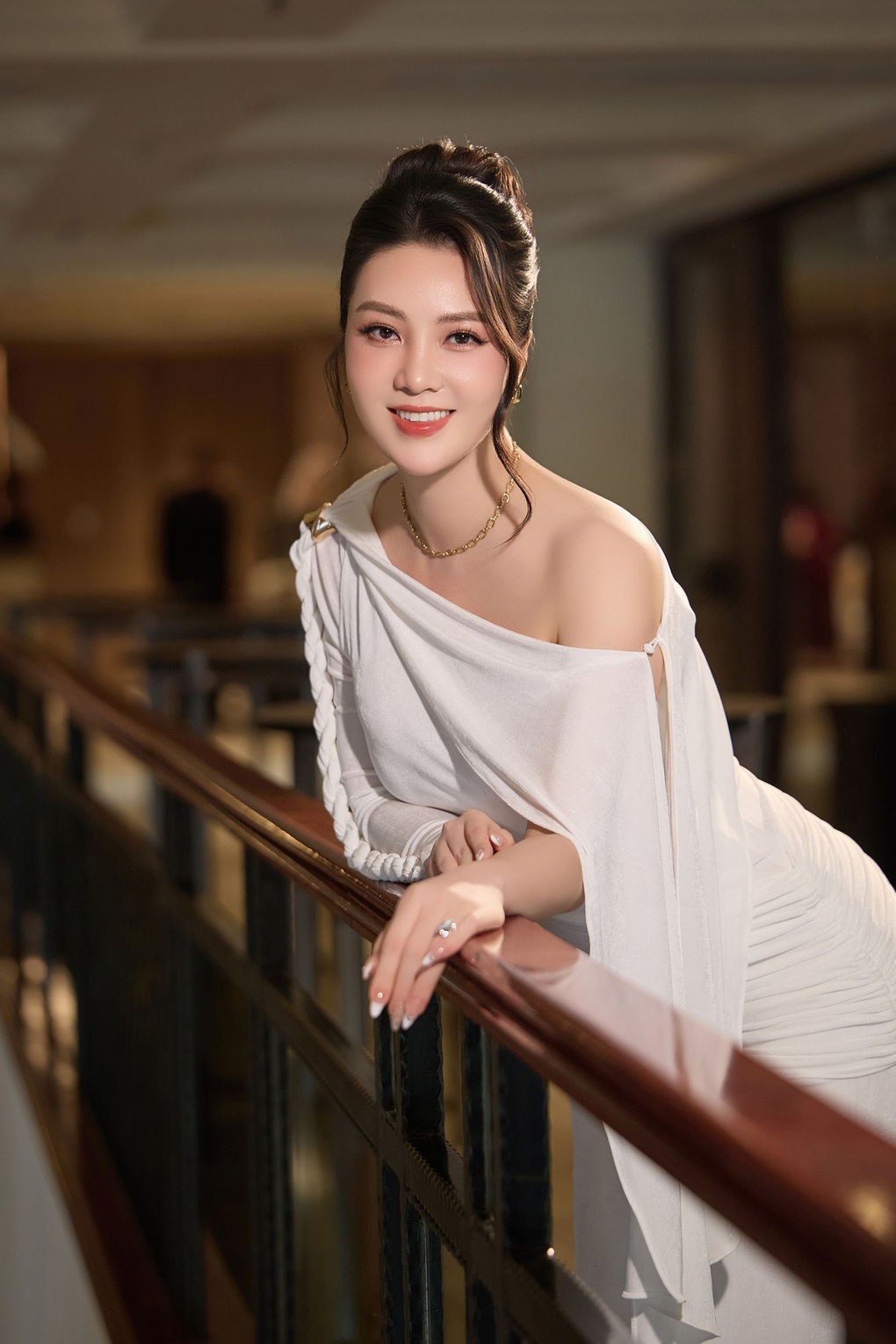 Á hậu Thụy Vân tiết lộ đã sinh con thứ 2 - 2 Á hậu Thụy Vân tiết lộ đã sinh con thứ 2 - 2