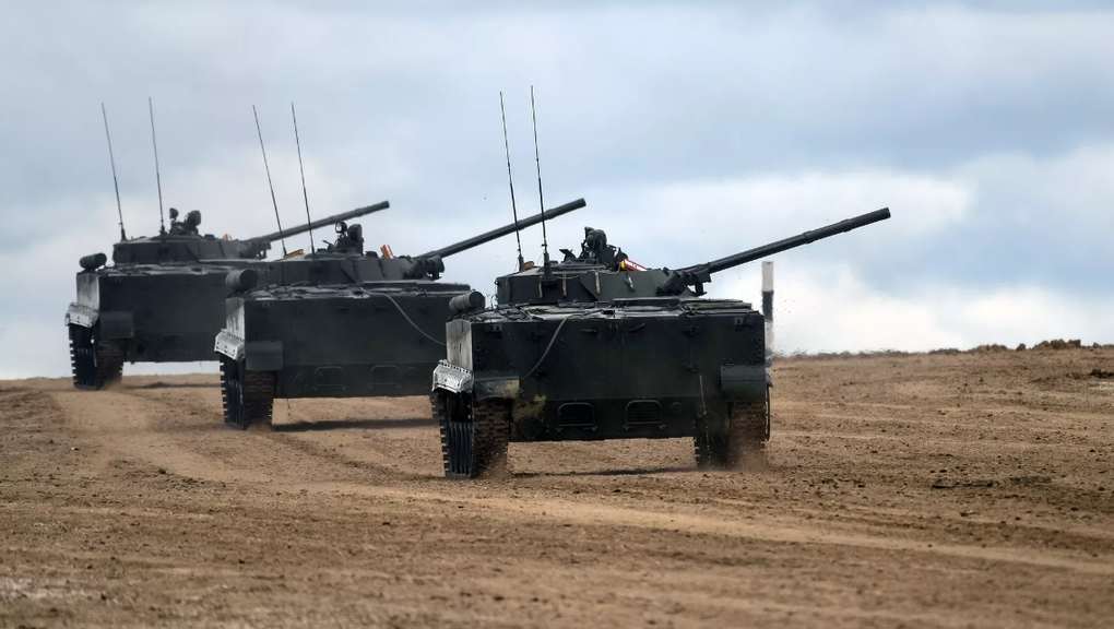 Vũ khí Nga phóng hỏa lực, san phẳng cứ điểm Ukraine - 2 Vũ khí Nga phóng hỏa lực, san phẳng cứ điểm Ukraine - 2