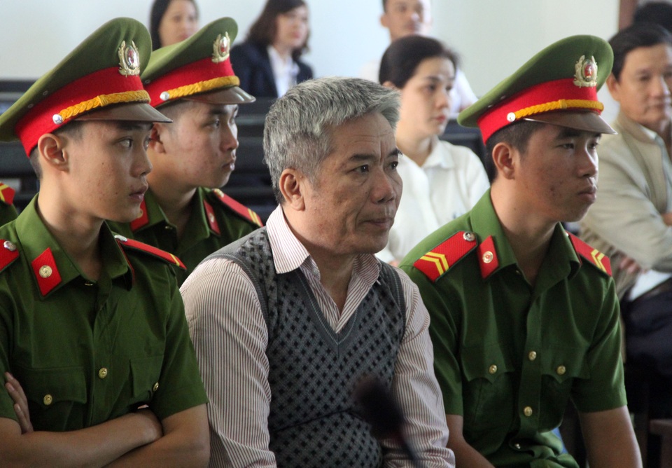 Tham ô tài sản, nguyên Chánh án TAND Phú Yên cùng 3 thuộc cấp hầu tòa - 3 Tham ô tài sản, nguyên Chánh án TAND Phú Yên cùng 3 thuộc cấp hầu tòa - 3