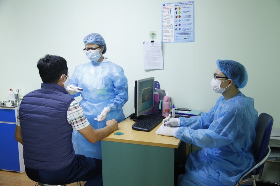 Bệnh nhân ung thư có được tiêm vắc xin Covid-19 không? - 2 Bệnh nhân ung thư có được tiêm vắc xin Covid-19 không? - 2