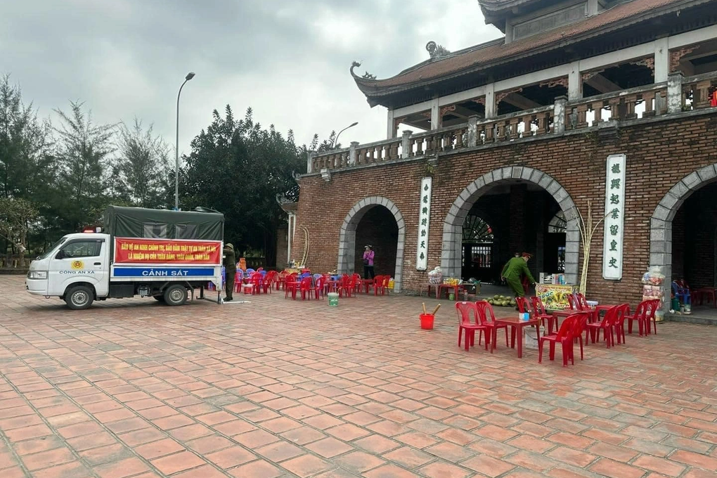 Xôn xao clip người bán nước mía gom nước thừa khách trước bán cho khách sau - 2 Xôn xao clip người bán nước mía gom nước thừa khách trước bán cho khách sau - 2