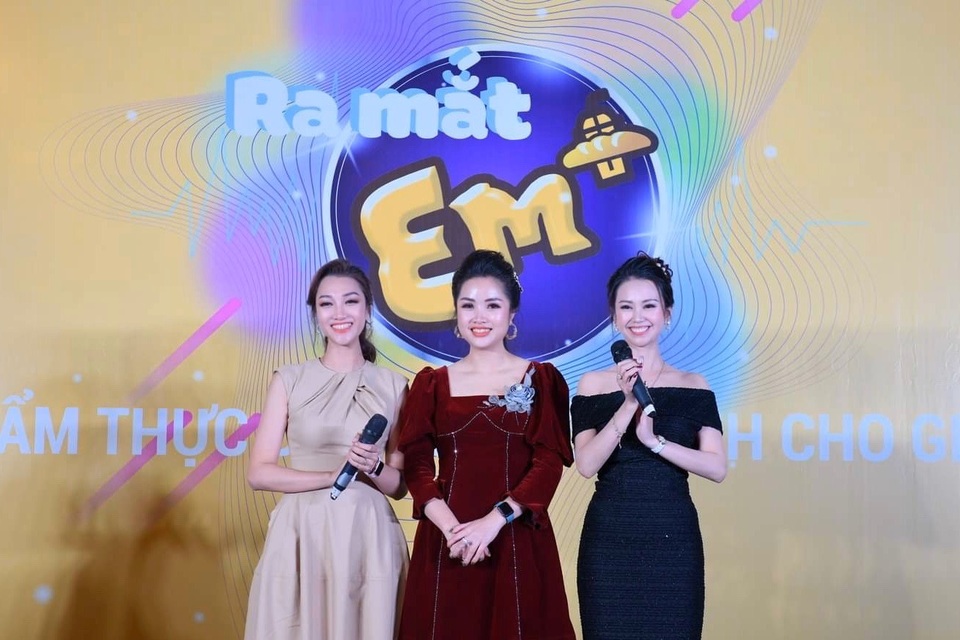 Ra mắt Mô hình kinh doanh chuỗi ẩm thực đường phố trải nghiệm đầu tiên dành cho giới trẻ Em+ - 5 Ra mắt Mô hình kinh doanh chuỗi ẩm thực đường phố trải nghiệm đầu tiên dành cho giới trẻ Em+ - 5