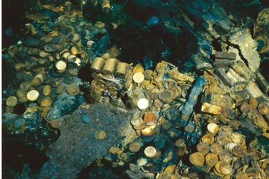 Thợ săn kho báu nộp 500 đồng vàng trị giá 58 tỷ đồng vì không muốn ngồi tù