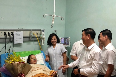 Ly kỳ 7 ngày thoát khỏi cõi chết của thai phụ đột ngột ngừng tuần hoàn, phải truyền 30 lít máu