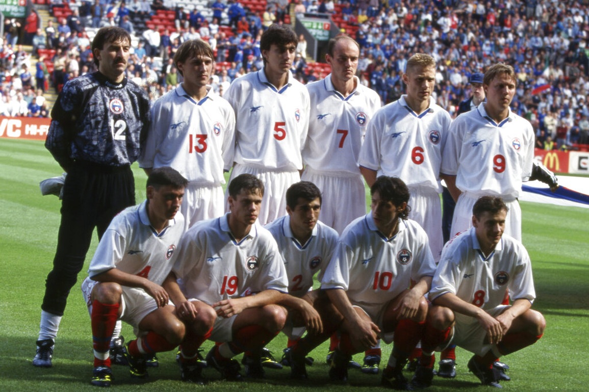 Ukraine khiến Nga tan vỡ giấc mơ dự Euro 2000 như thế nào? - 1 Ukraine khiến Nga tan vỡ giấc mơ dự Euro 2000 như thế nào? - 1