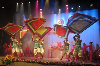 NSƯT Chí Trung nhận giải đạo diễn tại Liên hoan sân khấu Lưu Quang Vũ