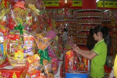 Ngợp mắt với... giỏ quà Tết