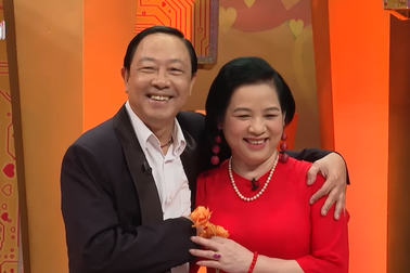 Cặp vợ chồng U70 cưới nhau 11 năm mới về ở chung, vẫn mặn nồng như ngày đầu