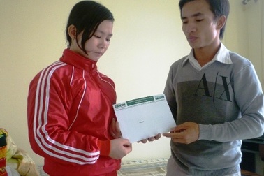 Món quà ý nghĩa đến với cháu bé bị bố tẩm xăng đốt   