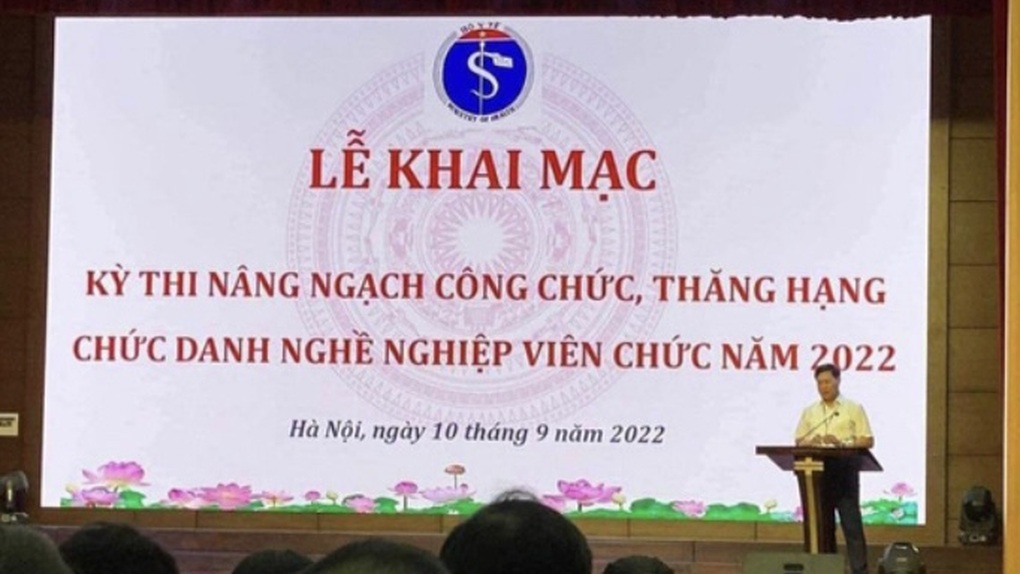 Công an vào cuộc vụ để sai logo Bộ Y tế thành rắn ngậm phong bì - 1 Công an vào cuộc vụ để sai logo Bộ Y tế thành rắn ngậm phong bì - 1