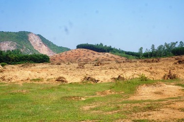 Vụ nguyên chủ nhiệm HTX chiếm hàng chục ha đất công: UBND huyện quyết làm sáng tỏ