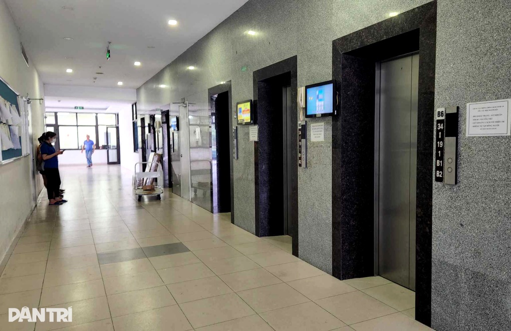 Thang máy chung cư Osaka Complex bị khóa: Quận Hoàng Mai chỉ đạo nóng - 1 Thang máy chung cư Osaka Complex bị khóa: Quận Hoàng Mai chỉ đạo nóng - 1