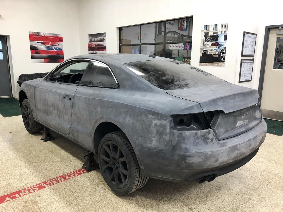 Màn hồi sinh nuột nà khó tin của một chiếc Audi A5 bỏ đi - 27 Màn hồi sinh nuột nà khó tin của một chiếc Audi A5 bỏ đi - 27