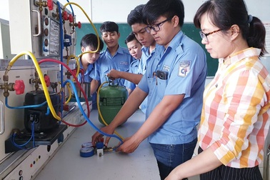 Cơ hội "nhảy việc", nâng cao tay nghề cho lao động thất nghiệp vì Covid-19