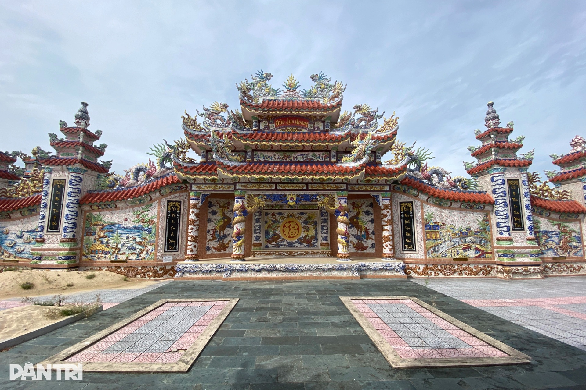 Thành phố lăng mộ tiền tỷ ở làng chài nghèo khó một thời - 3 Thành phố lăng mộ tiền tỷ ở làng chài nghèo khó một thời - 3