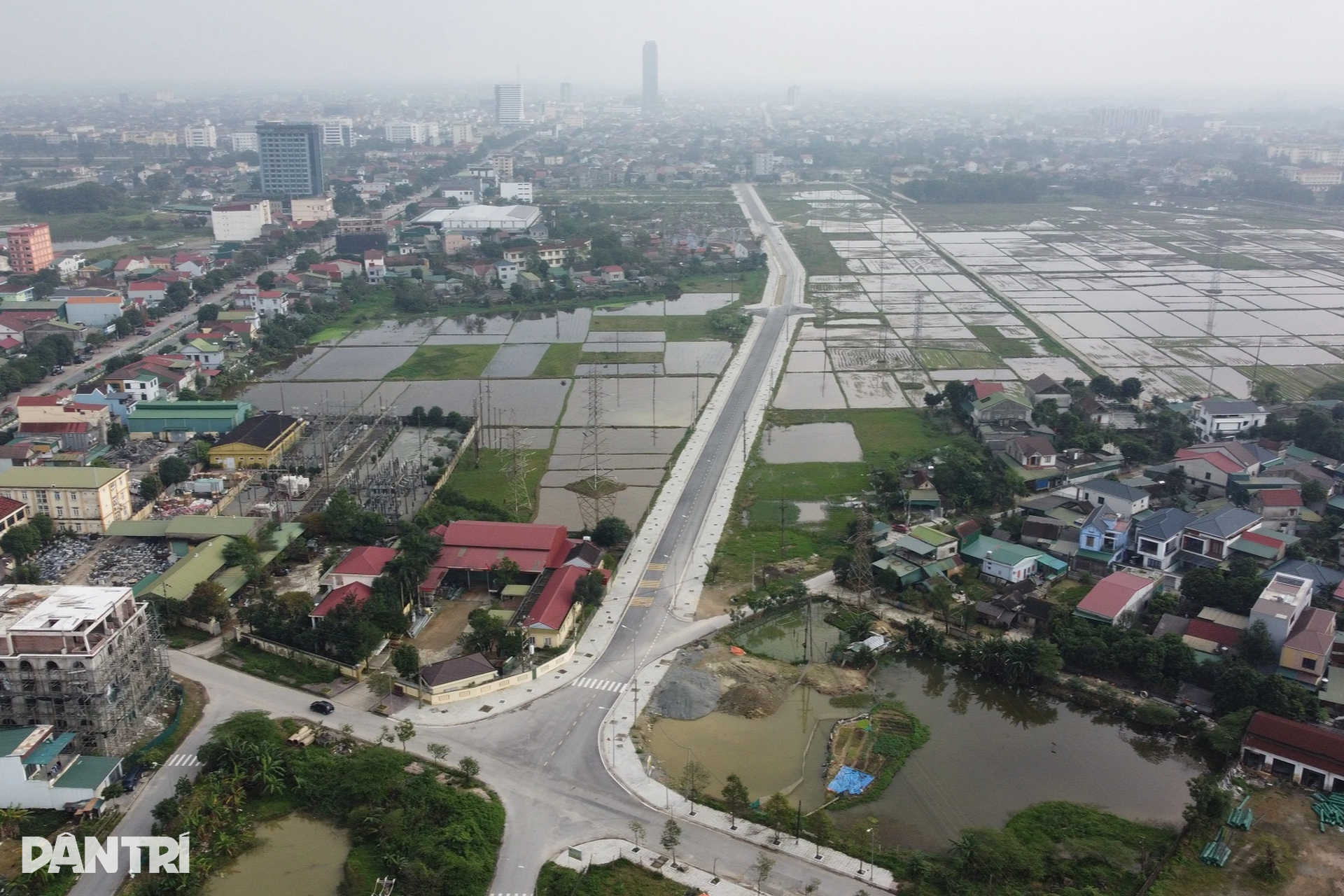 46 tỷ đồng 1km đường vào Văn Miếu: Chưa nghiệm thu đã cào lên làm lại - 1 46 tỷ đồng 1km đường vào Văn Miếu: Chưa nghiệm thu đã cào lên làm lại - 1