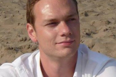 Trò Việt tôn vinh thầy Tây online