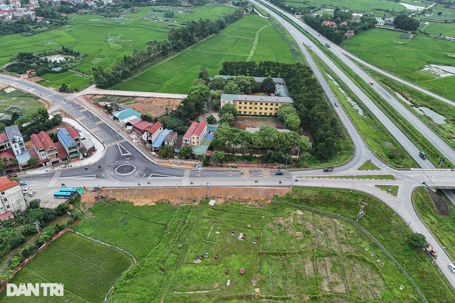 Tuyến đường dài 4,2km, trị giá gần 200 tỷ đồng kết nối Hà Nội - Bắc Giang - 4