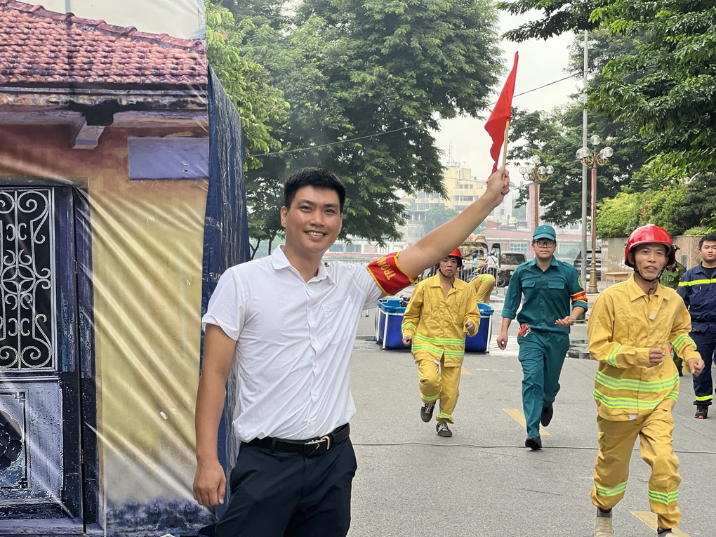Hội thao nghiệp vụ chữa cháy và cứu nạn cứu hộ - 5 Hội thao nghiệp vụ chữa cháy và cứu nạn cứu hộ - 5