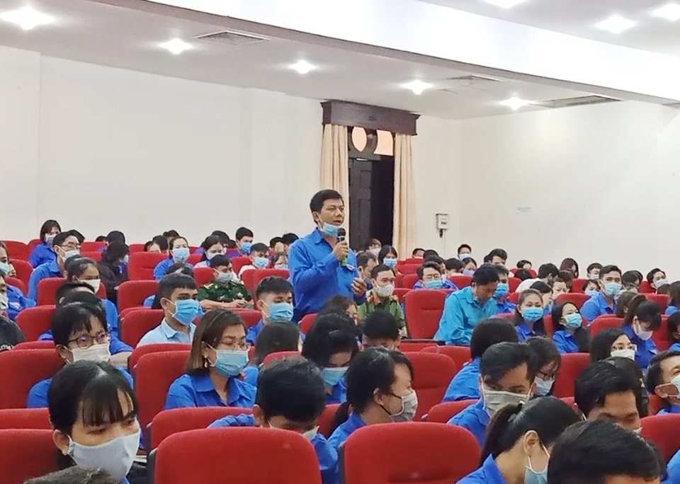 “Phụ cấp lớn nhất của tình nguyện là mang lại niềm vui cho người khác...” - 1 “Phụ cấp lớn nhất của tình nguyện là mang lại niềm vui cho người khác...” - 1