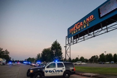 Mỹ: xả súng tại rạp chiếu phim, nhiều người thương vong