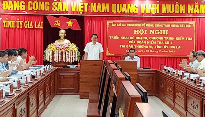 Đoàn kiểm tra làm việc với Ban thường vụ tỉnh ủy Gia Lai