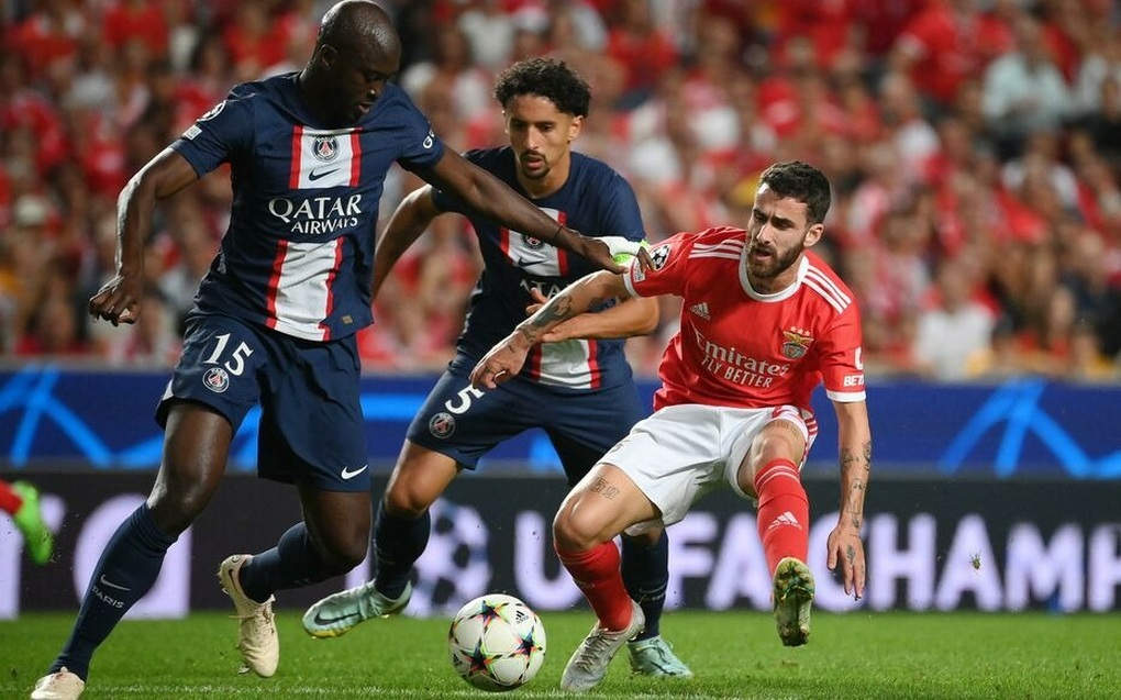 Messi ghi siêu phẩm, PSG vẫn phải chia điểm trên sân của Benfica - 1 Messi ghi siêu phẩm, PSG vẫn phải chia điểm trên sân của Benfica - 1