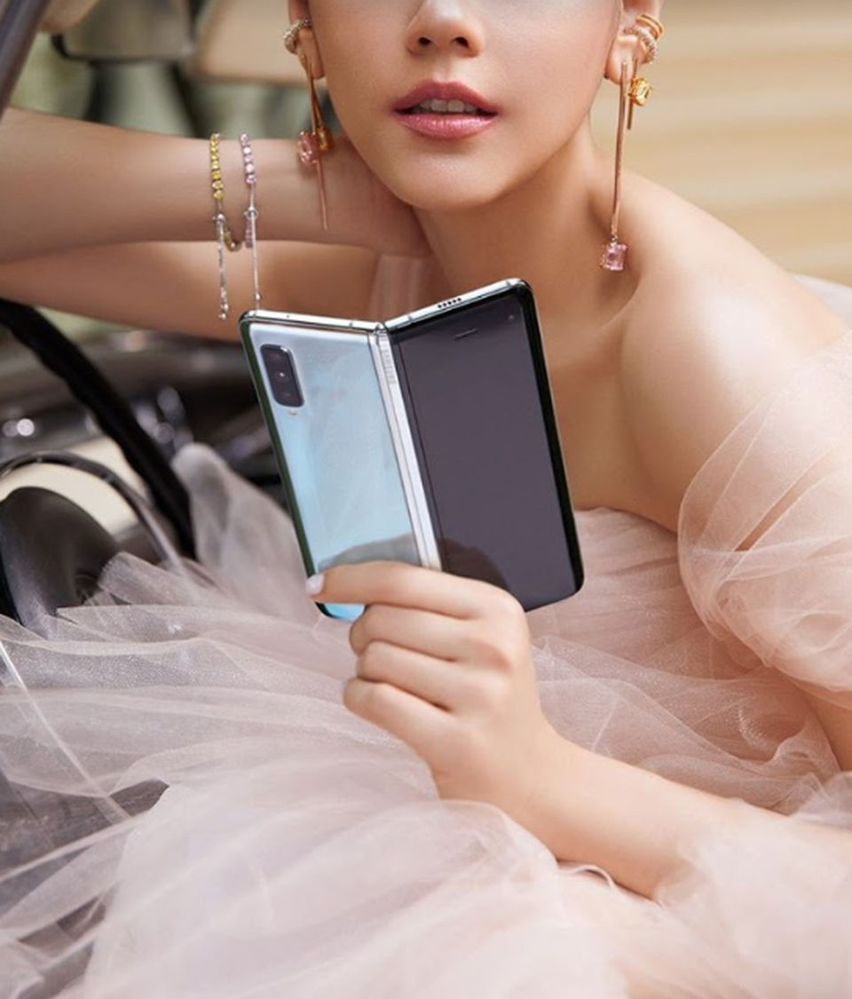 Chiếc smartphone ấn tượng của năm 2019 - 1 Chiếc smartphone ấn tượng của năm 2019 - 1
