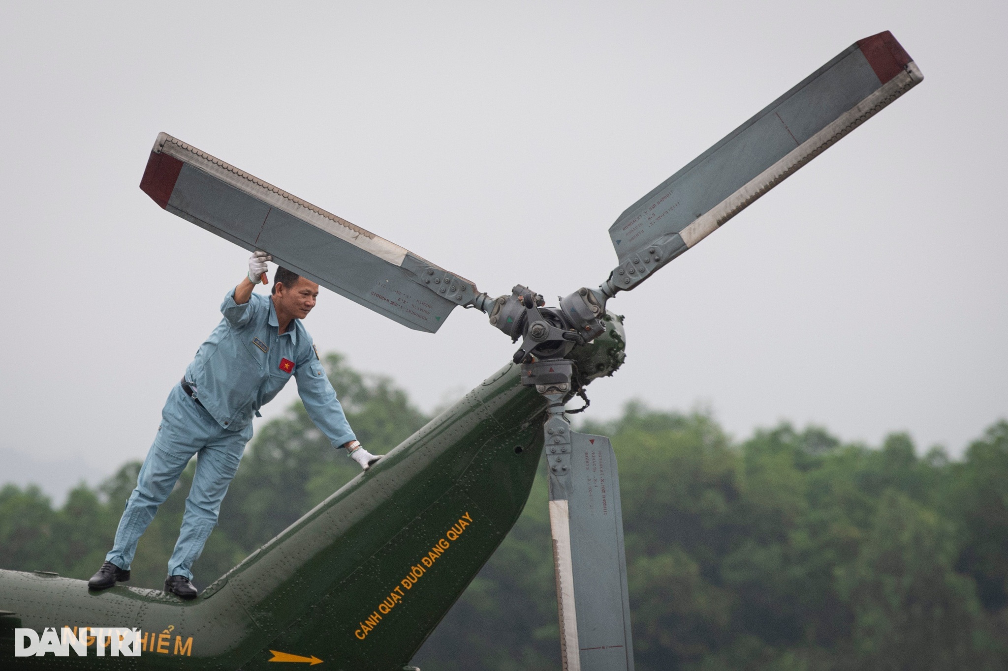 Hình ảnh 9 trực thăng diễn tập kỷ niệm 70 năm Chiến thắng Điện Biên Phủ - 4