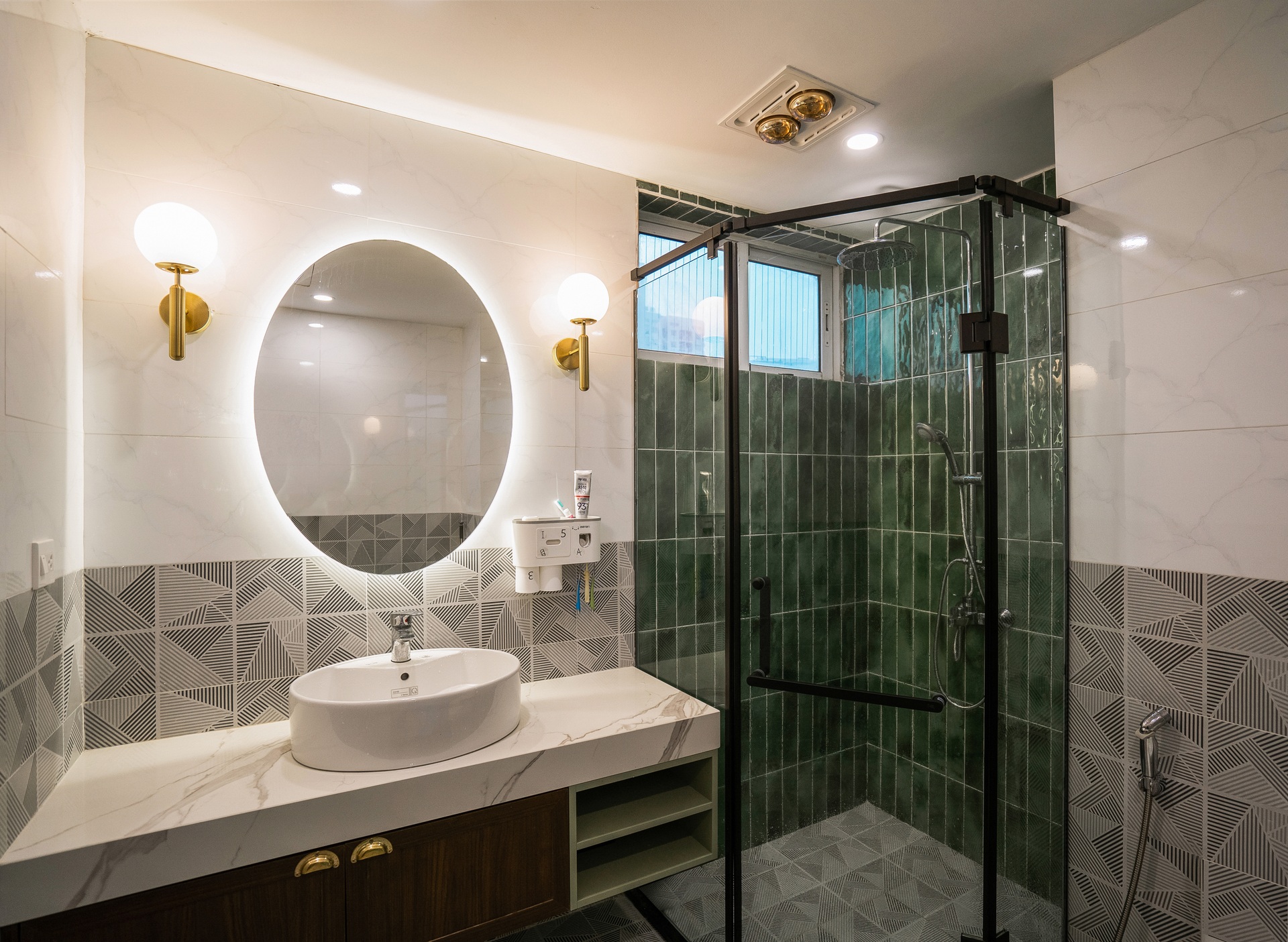 Vợ chồng ở Hà Nội chi 600 triệu đồng cải tạo nhà đã xuống cấp 10 năm - 12 Vợ chồng ở Hà Nội chi 600 triệu đồng cải tạo nhà đã xuống cấp 10 năm - 12