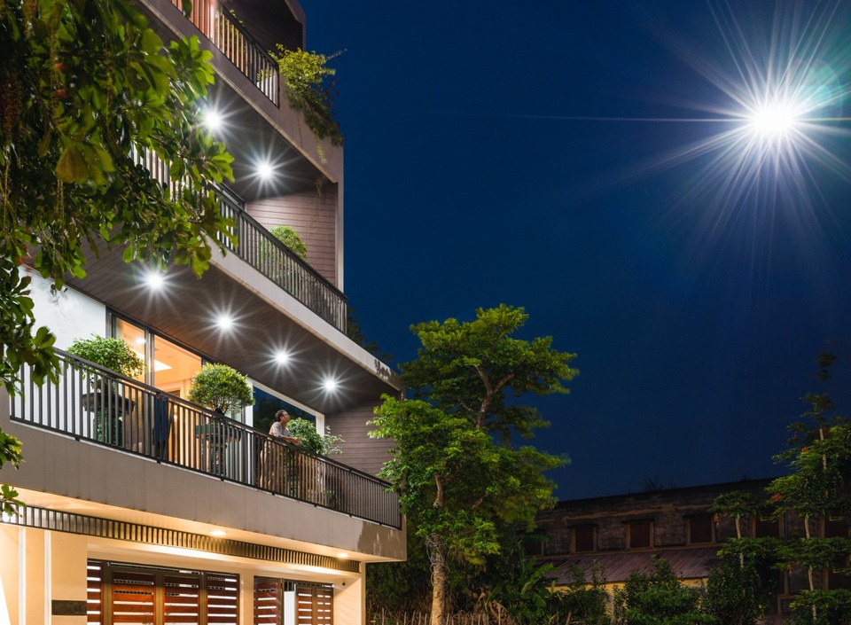 Độc lạ ngôi nhà có mặt tiền hình phễu, nổi bật nhất khu phố ở Hải Dương - 11 Độc lạ ngôi nhà có mặt tiền hình phễu, nổi bật nhất khu phố ở Hải Dương - 11