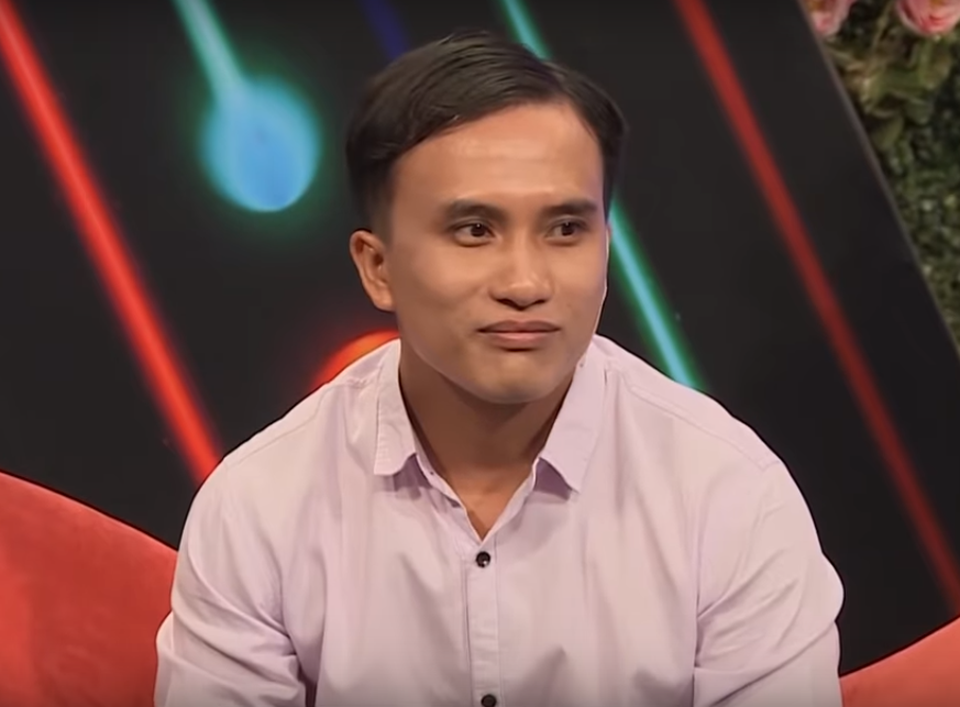 Thầy giáo 28 tuổi được đặc cách ôm đối phương 4 lần trong show hẹn hò - 2 Thầy giáo 28 tuổi được đặc cách ôm đối phương 4 lần trong show hẹn hò - 2