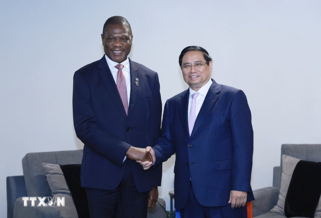 Thủ tướng Phạm Minh Chính tiếp Phó Tổng thống Cộng hòa Nam Phi Paul Mashatile - 1