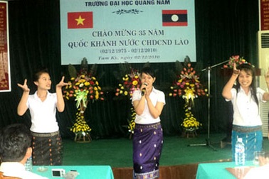 Mở rộng đào tạo theo nhu cầu sử dụng của các doanh nghiệp Lào