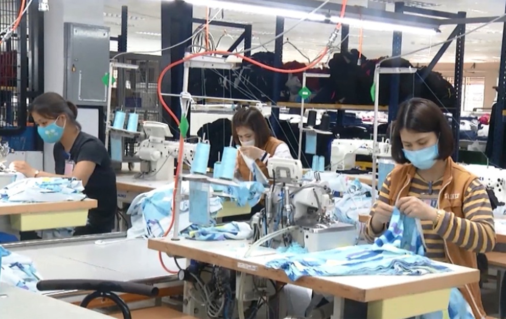 Chăm lo đời sống lao động nữ tại các khu công nghiệp - 1 Chăm lo đời sống lao động nữ tại các khu công nghiệp - 1
