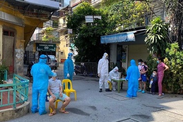 Chống dịch ở quận Hoàng Mai- Hà Nội những ngày cao điểm