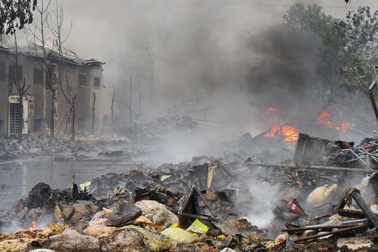 Vụ cháy cơ sở sản xuất bánh kẹo: Đã tìm thấy thi thể một nạn nhân