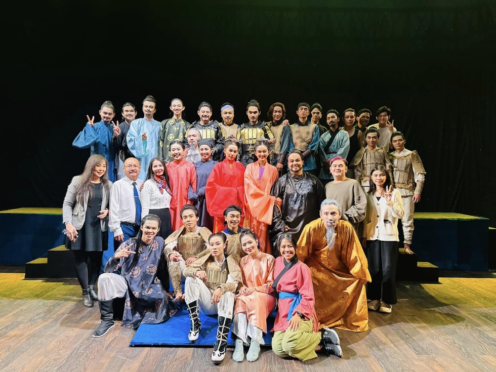 Cơn sốt vé Ngày xửa ngày xưa và lối ra nào cho sân khấu kịch? (Kỳ cuối) - 2