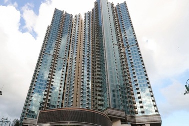 Đi tiêm vắc xin, người bí ẩn trúng ngay căn hộ 32 tỷ đồng