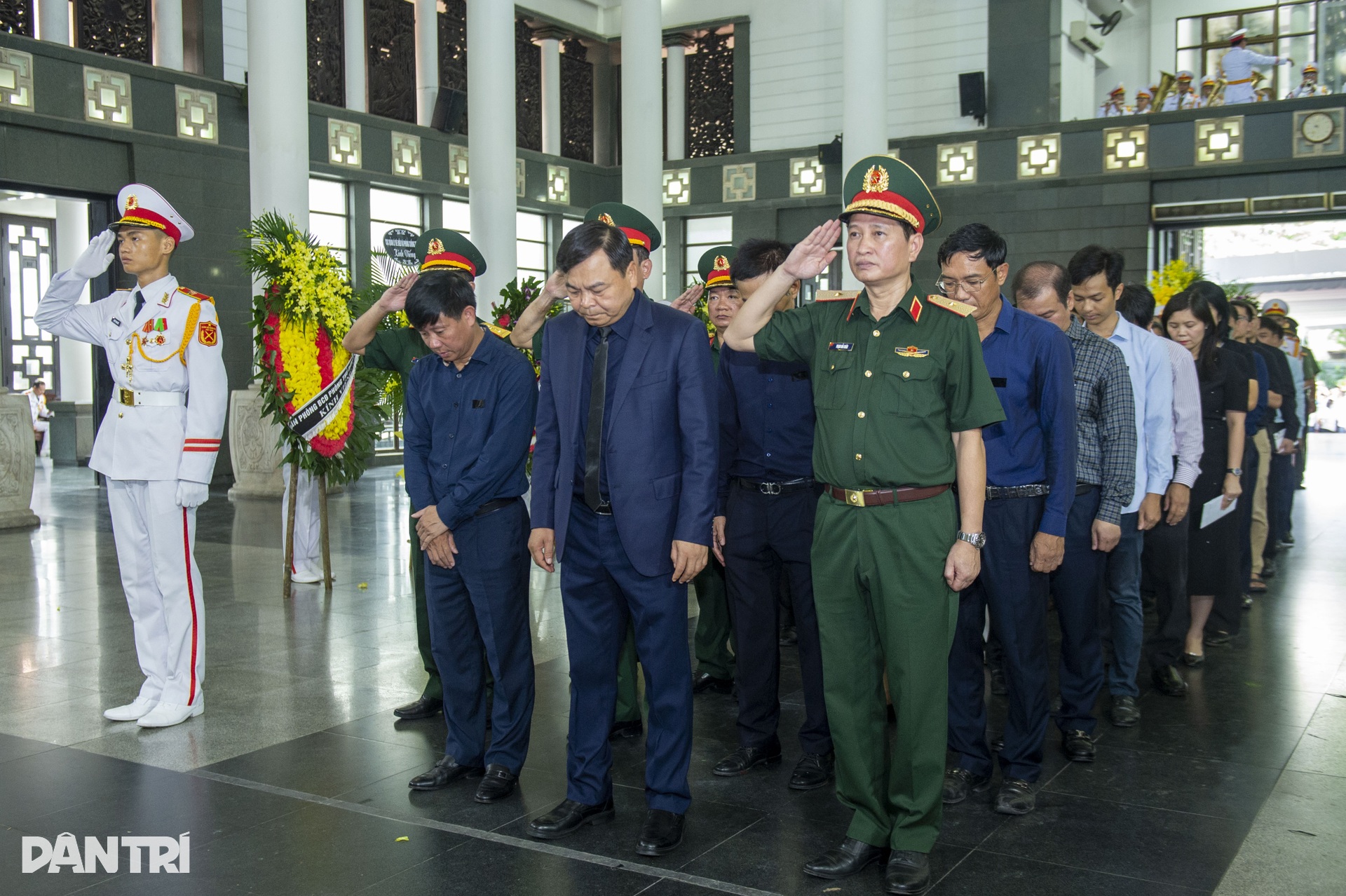 Trang trọng lễ tang nguyên Bộ trưởng Lê Huy Ngọ - 16 Trang trọng lễ tang nguyên Bộ trưởng Lê Huy Ngọ - 16