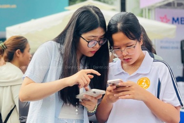 Trường đại học đầu tiên khối kinh tế công bố điểm chuẩn