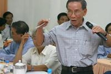 Luật giáo dục: Thông qua hay sửa nữa?