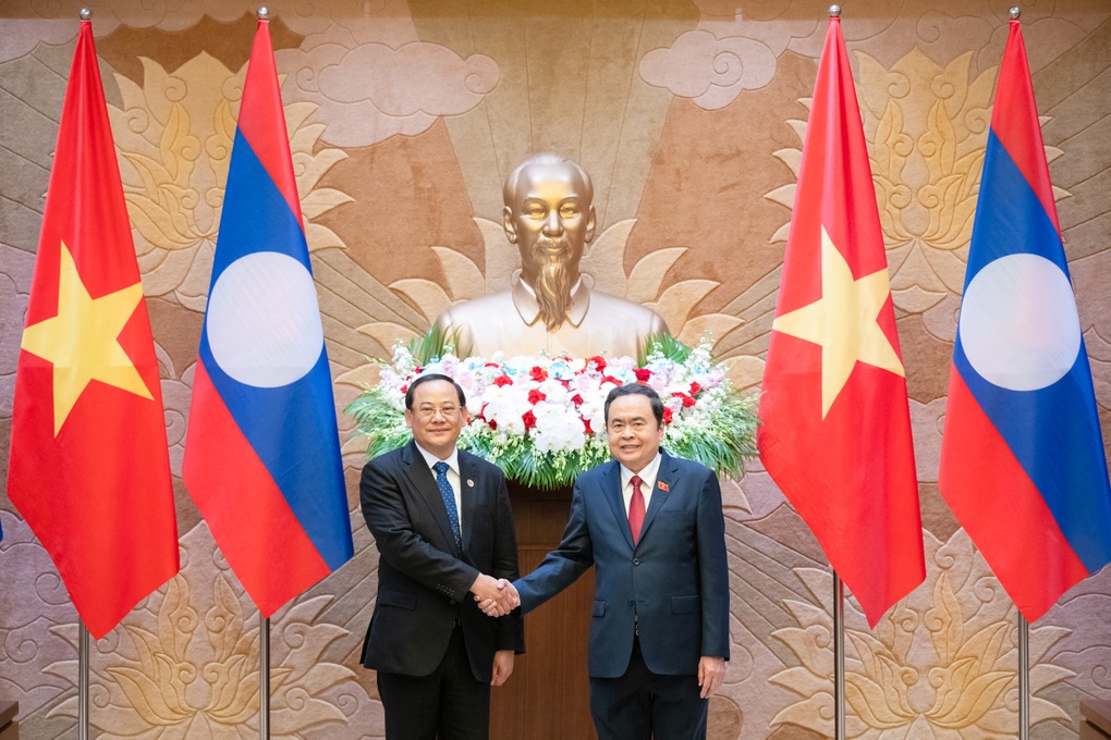 Thủ tướng Phạm Minh Chính gặp Thủ tướng Lào nhân Hội nghị P4G - 2 Thủ tướng Phạm Minh Chính gặp Thủ tướng Lào nhân Hội nghị P4G - 2