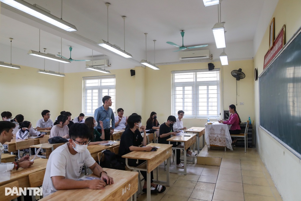 Hơn 9.000 giáo viên công lập bỏ việc năm học 2022-2023 - 1 Hơn 9.000 giáo viên công lập bỏ việc năm học 2022-2023 - 1