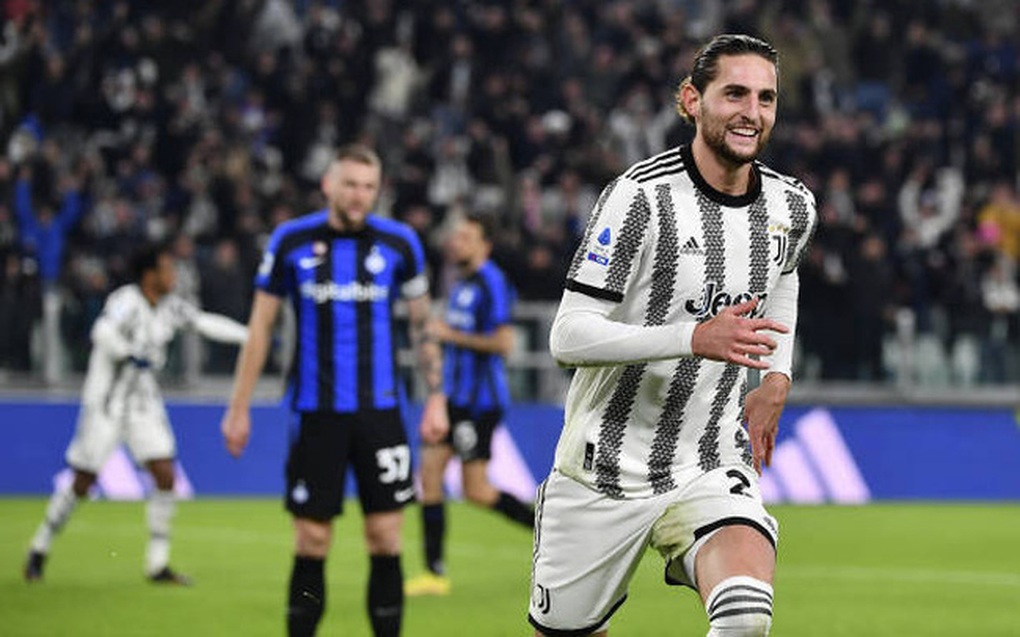 Juventus quật ngã Inter, AS Roma của Mourinho thua đau vì sai lầm - 1 Juventus quật ngã Inter, AS Roma của Mourinho thua đau vì sai lầm - 1