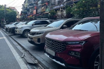 Gửi xe ở Hà Nội: Trách nhiệm người trông giữ phải xứng đáng với phí gửi xe
