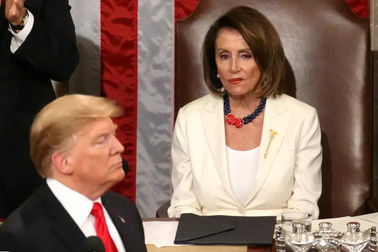 Ông Trump nói Chủ tịch Hạ viện "mất trí"