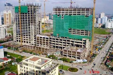 Nhiều địa phương chần chừ cắt giảm đầu tư công