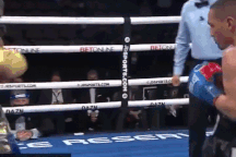 Hai võ sĩ gây kinh ngạc khi tung ra hơn 2500 cú đấm về phía nhau